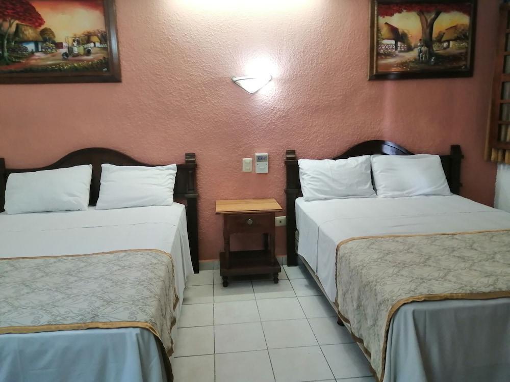 Hotel Santa Lucía